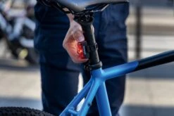 Sigma Infinity Mit Akku Für USB-Ladegerät -Fahrrad Zone Sigma Batterieruecklicht Rueckleuchte Infinity USB Akku 15200 4016224152001b